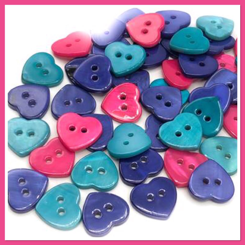 kiki_squirrel's tweet image. Heart Mother of Pearl Buttons 15mm

kawaiisquirrel.co.uk/collections/ne…

#craft #shellbuttons #ukbusiness #heartshaped #kawaii #brightcolouredbuttons #heartbuttons #happymailuk #craftmaterials #motherofpearl #new
