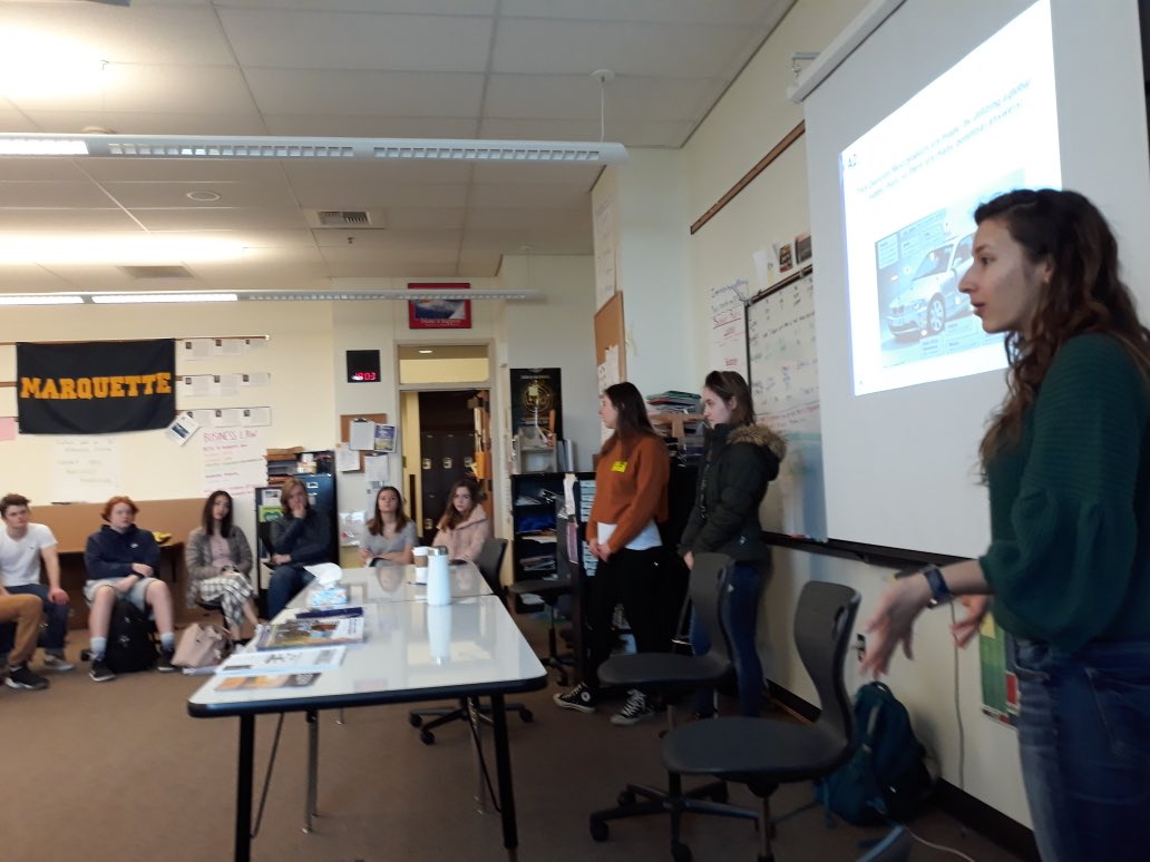 Roosvelt HS Business / DECA tweet media