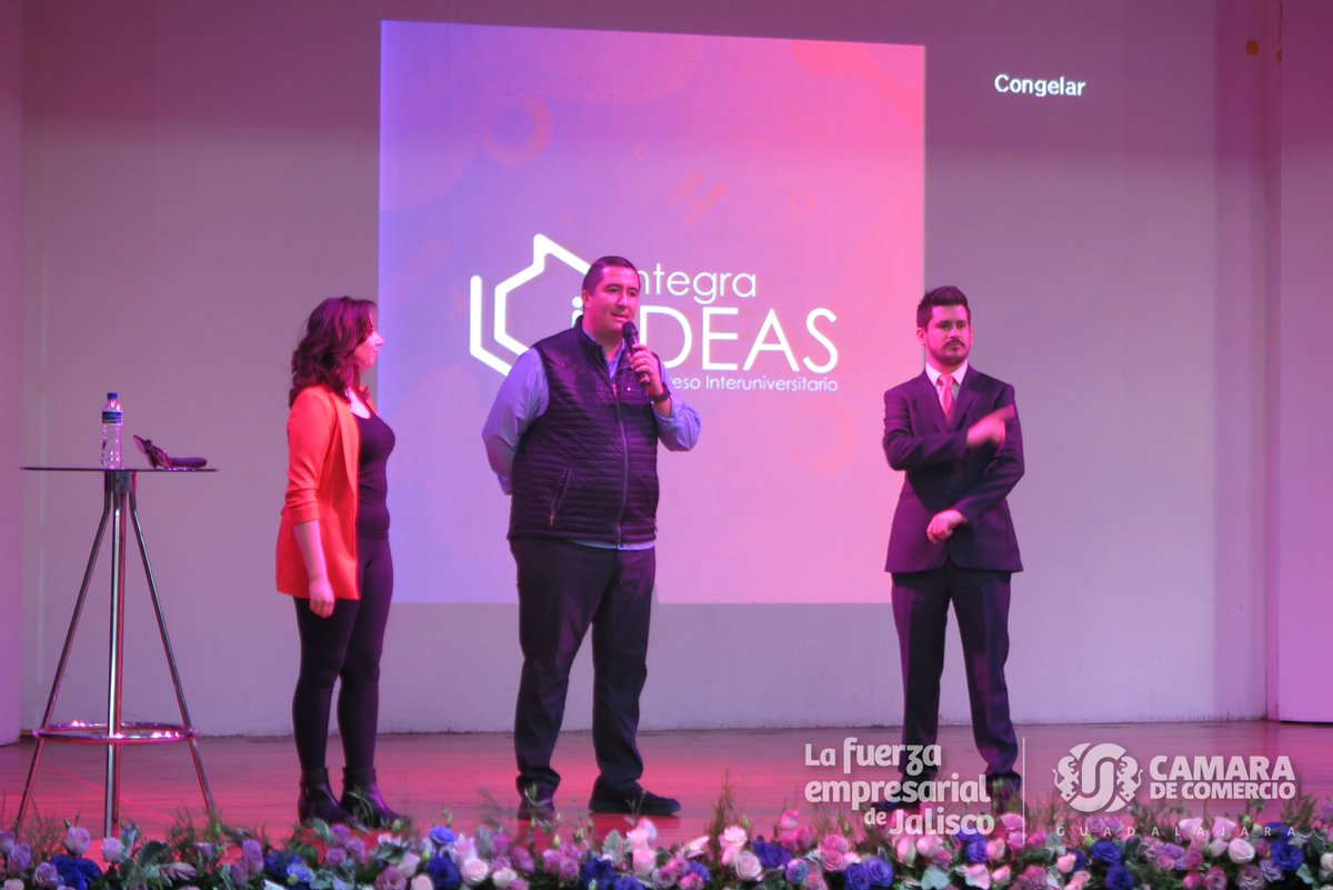 PresidenteCCGdl's tweet photo. Muy agradecido con la @umaristagdl por la oportunidad de participar en el congreso #IntegraIdeas. Hagamos de la Integridad un valor común que transforme nuestra realidad y sea la vía para construir un verdadero #JaliscoÍntegro.
@CamaradeCom_GDL
@PactoIntegridad https://t.co/rNmKTzsNXJ