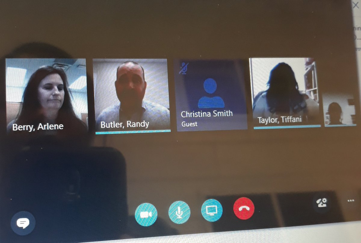 TeacherKPaggett's tweet image. Thank you @mr_bsclass for a FANTASTIC Friday conference call! #SimplyExceptionalSchool #PhonicsMatters #GrowingLearning