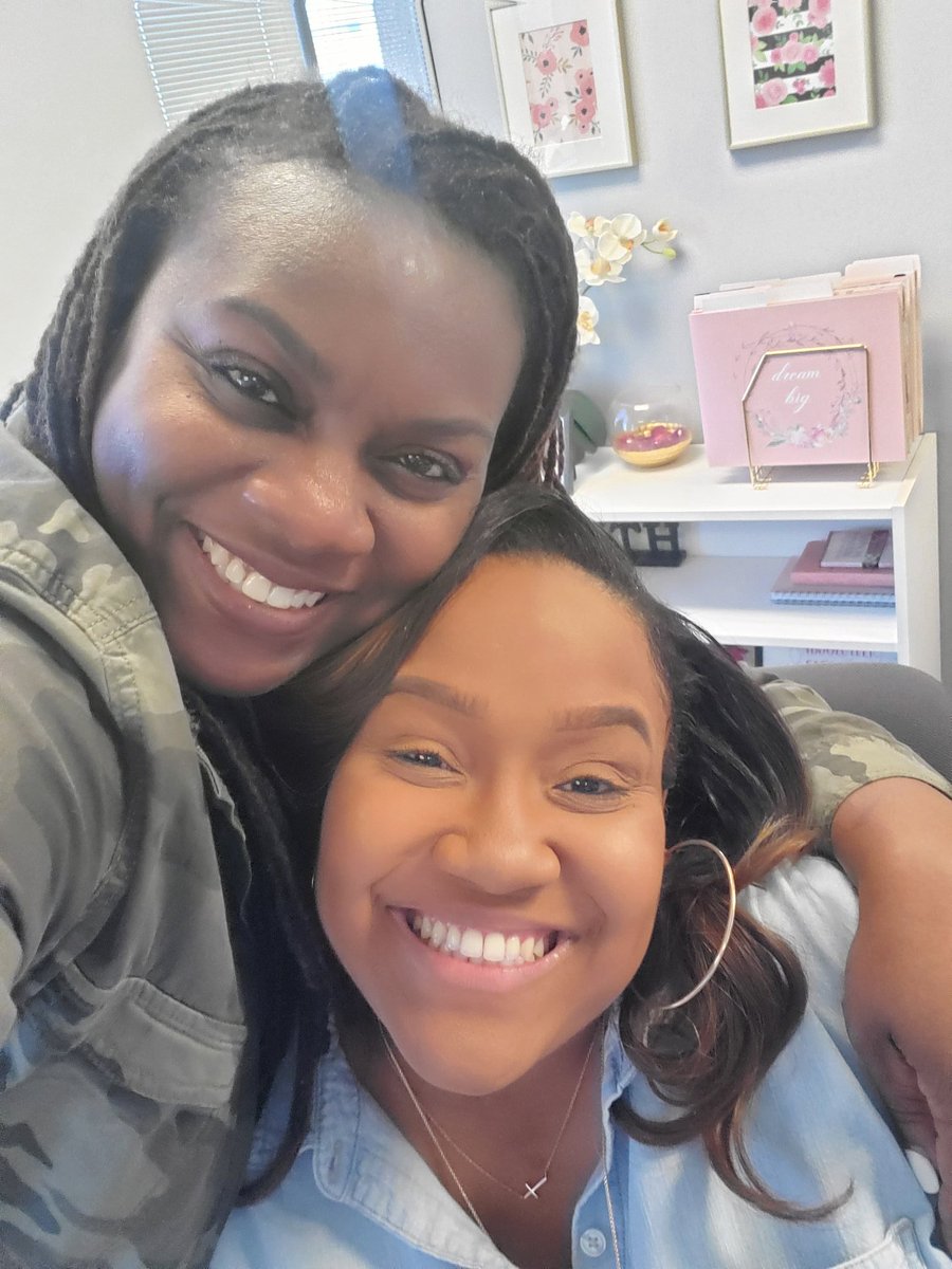 mswaniesha's tweet photo. Ashton, I can't do what I do, without you! You are the Dorrie to my Leyna! #edmentorappreciation https://t.co/SOO2Wp0GnG