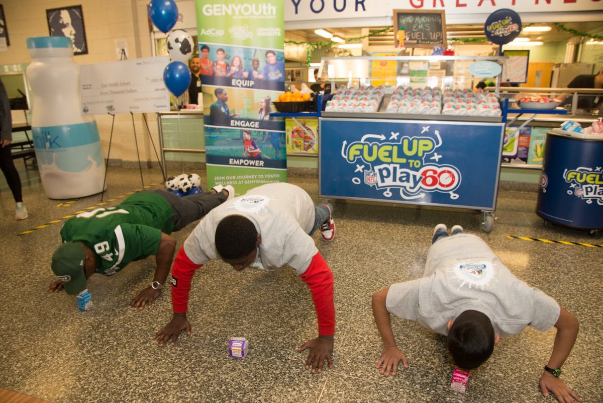 GENYOUthNow's tweet photo. Ending #NSBW2020 with 1 of many school breakfast cart donations this week. Thanks to ⁦@49TRich⁩ ⁦@PepsiCo⁩ Foundation ⁦@AmericanDairyNE⁩ for joining GENYOUth at East Middle School in Brentwood, NY. ⁦@AlexisGlick ⁦@FUTP60⁩ https://t.co/97pRNO6LK1