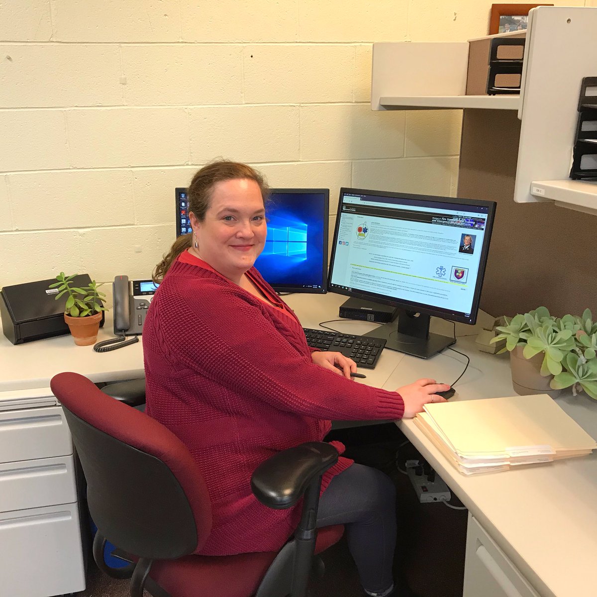 nhfstems's tweet photo. #EmployeeAppreciationDay
Rachel & all of our employees are assets to the NH Fire Academy & EMS. Without them, we couldn’t do what we do, today & everyday. Have you thanked your staff recently?
#NHFireAndEMS #NHFireEMS #NHFA #NHFireAcademy #ThankYourStaff #EmployeeAppreciation https://t.co/SANJD2JF37