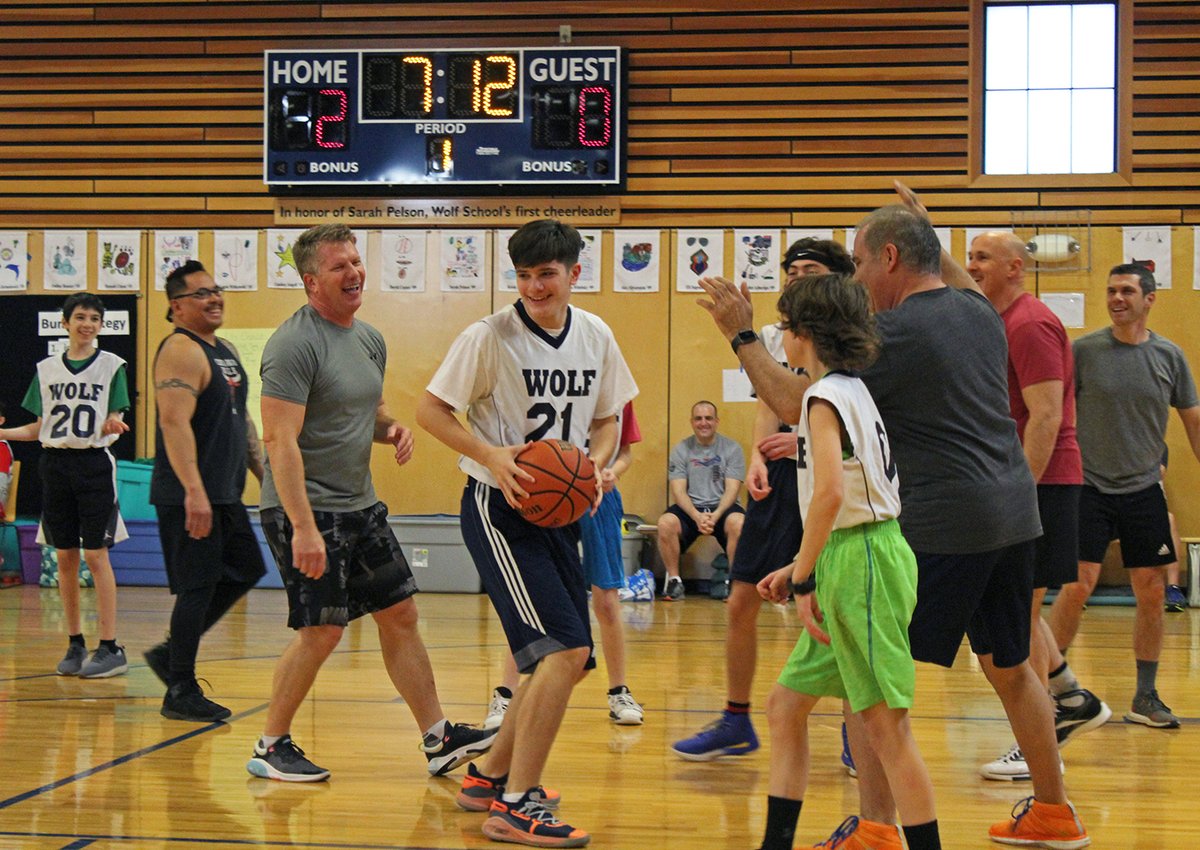ComplexLearners's tweet photo. Congratulations to our students for winning this year's Student vs. Parent basketball game with a final score of 41-36! #thewolfschool #complexlearners https://t.co/hrs7ysPtKu