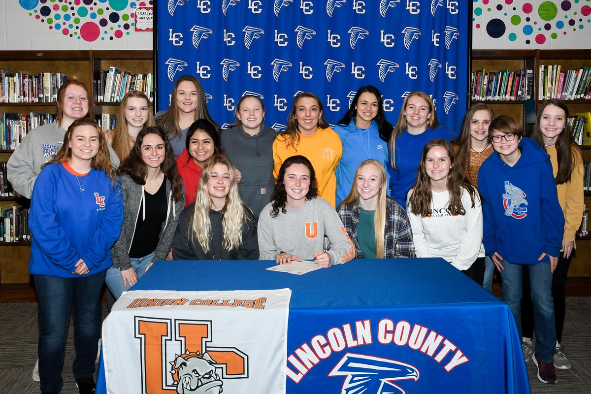 pmhsports's tweet photo. Lincoln County High School's Makenna Morris signed this morning to continue her education as a student/athlete playing soccer for Union College. https://t.co/Ar6zxwEZ41