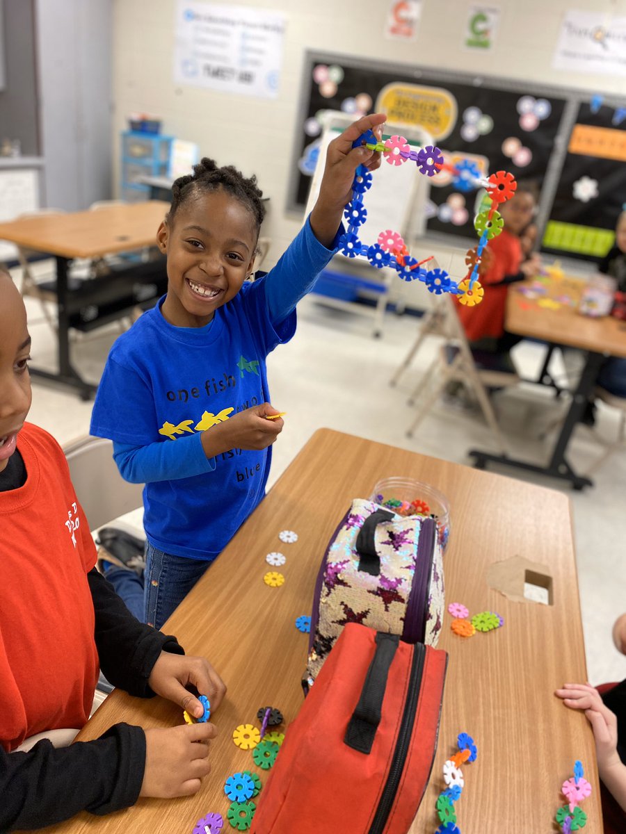 MckaylaHester's tweet photo. Seussical Creations in the @BBCMES STEAM lab @TCBOE #ReadAcrossAmerica https://t.co/61fjL37Skl