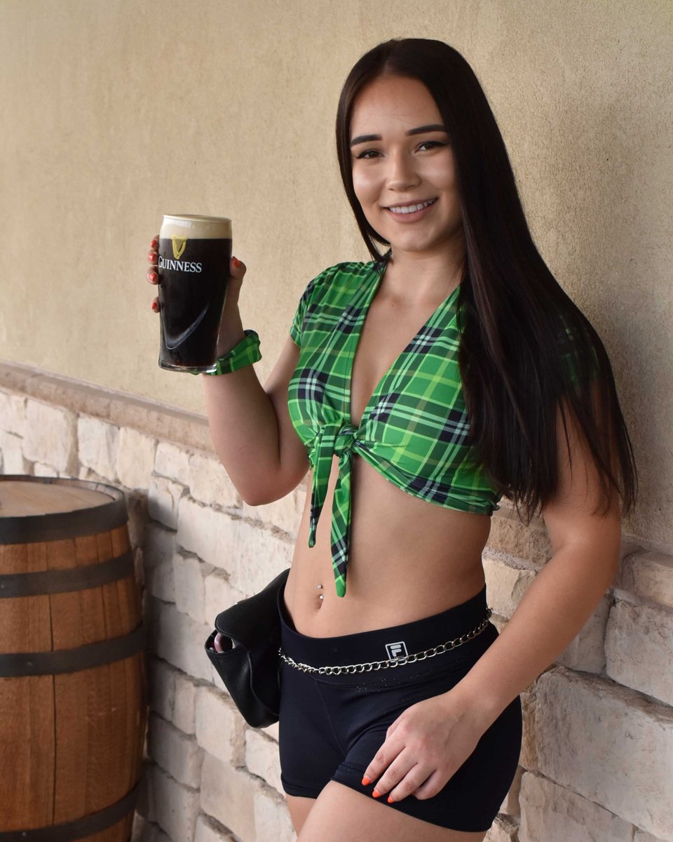 TiltedKiltPub's tweet photo. We're counting down the days to our St. Patrick's Day celebration 🍀 Who's starting to feel lucky? https://t.co/NYlnQlXbI2