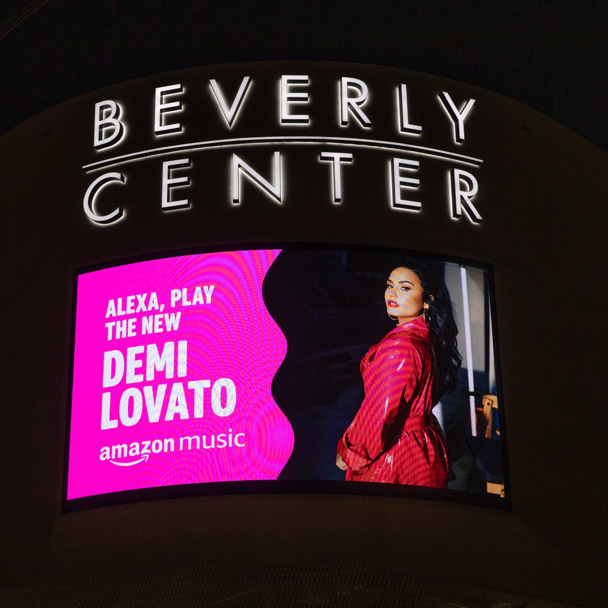 ddlovato's tweet photo. Alexa, play the new Demi Lovato on @amazonmusic 🎶💕
https://t.co/IFU8MZq49W https://t.co/ZHZiCZ0ikJ