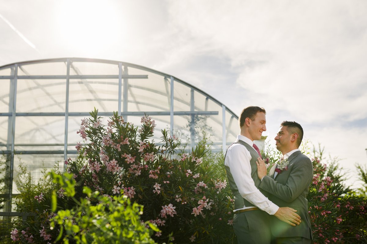 WeddingDJPlus's tweet photo. #FBF to Matt &amp; Leo's picturesque 2015 wedding in the natural landscapes of the Mojave desert! Remember This? @PaulinaCluteLV @FloraCouture @SpringsPreserve 

https://t.co/JVQlxtTJqg
#FlashbackFriday #TheMomentTheMemoryTheLifetime https://t.co/5krAUFlsjC