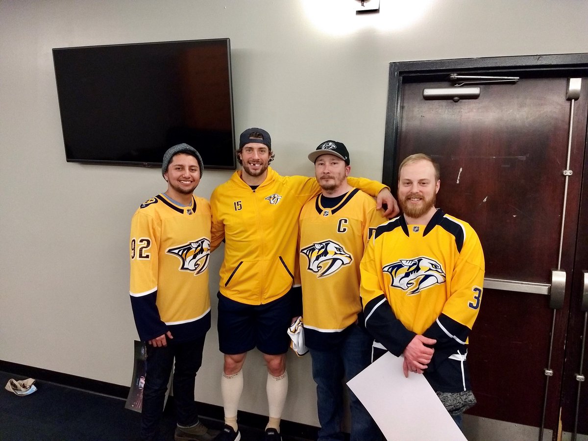 jasmin0224's tweet photo. Our Student Veterans @apsumsc had a great time at the Predators game last night. Thank you @PredsNHL &amp; @austinpeay for this great opportunity and experience. #APSU #PEAYPIX #LETSGOPEAY #BEAGOV #GOVSLEAD #APSUMSC #AUSTINPEAY #PREDSNHL https://t.co/9kOpbYY6K6