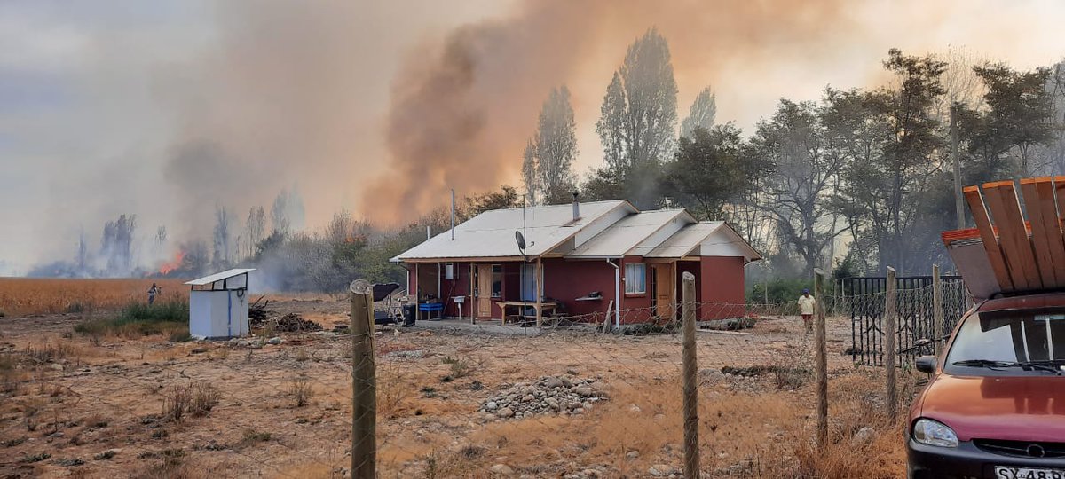 Durante la tarde de ayer la Bomba Fundadora trabajó en 4alarma de incendio forestal con carros B-1,RX-1 sumadose a los carros B-2,B-3,K-1,J3 la labor de la Fundadora fue el ataque directo del incendio para evitar que se propagara a domicilios.
