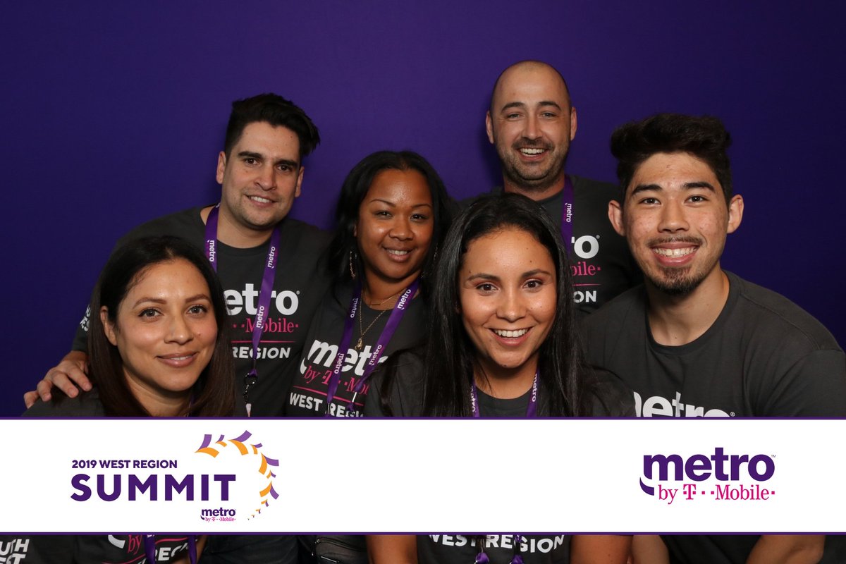 Missing a few of our team members in this picture, but I truly appreciate the entire #SWDSO crew!! I appreciate everything you all do and always ruling the day!! #Ruletheday #EmployeeAppreciationDay <a href="/MetroByTMobile/">Metro by T-Mobile</a>