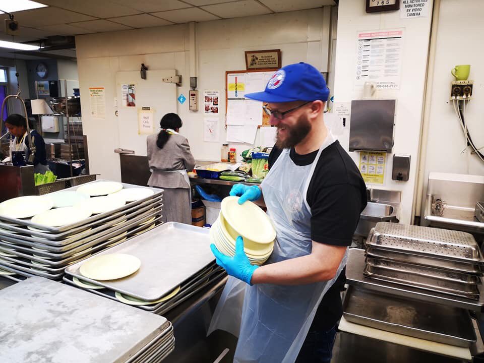 IAMDanJ's tweet photo. It was great to volunteer this morning @TheScottMission with the @IAMAW2323 Community Services Committee. Working in the kitchen to help serve those in need was extremely rewarding! ❤️❤️❤️❤️    @MachinistsUnion @iamawcanada Justice on the job - Service to the community. https://t.co/42QrzipwS9