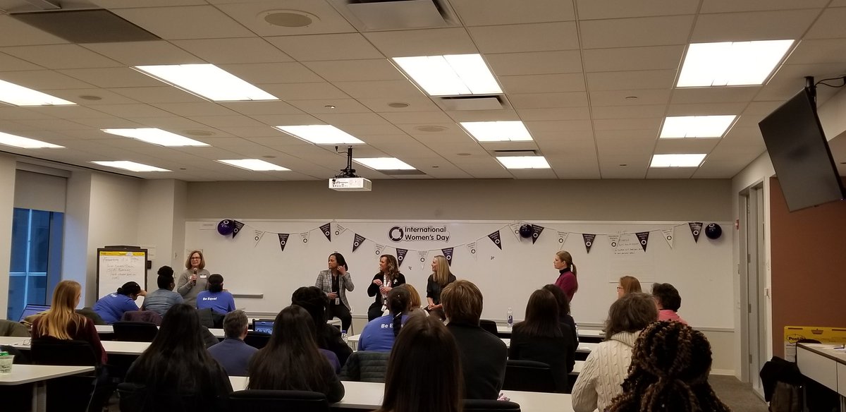 mgrygles's tweet photo. Celebrating #InternationalWomenDay2020 @IBM #WomenInSTEM #DiversityandInclusion #BeEqual 🐝#IBMDeveloper #IBMDeveloperChicago @DebJenz Dixie Adams Laquisha Pinkston Laura Gilligan https://t.co/nkFKLp52KQ