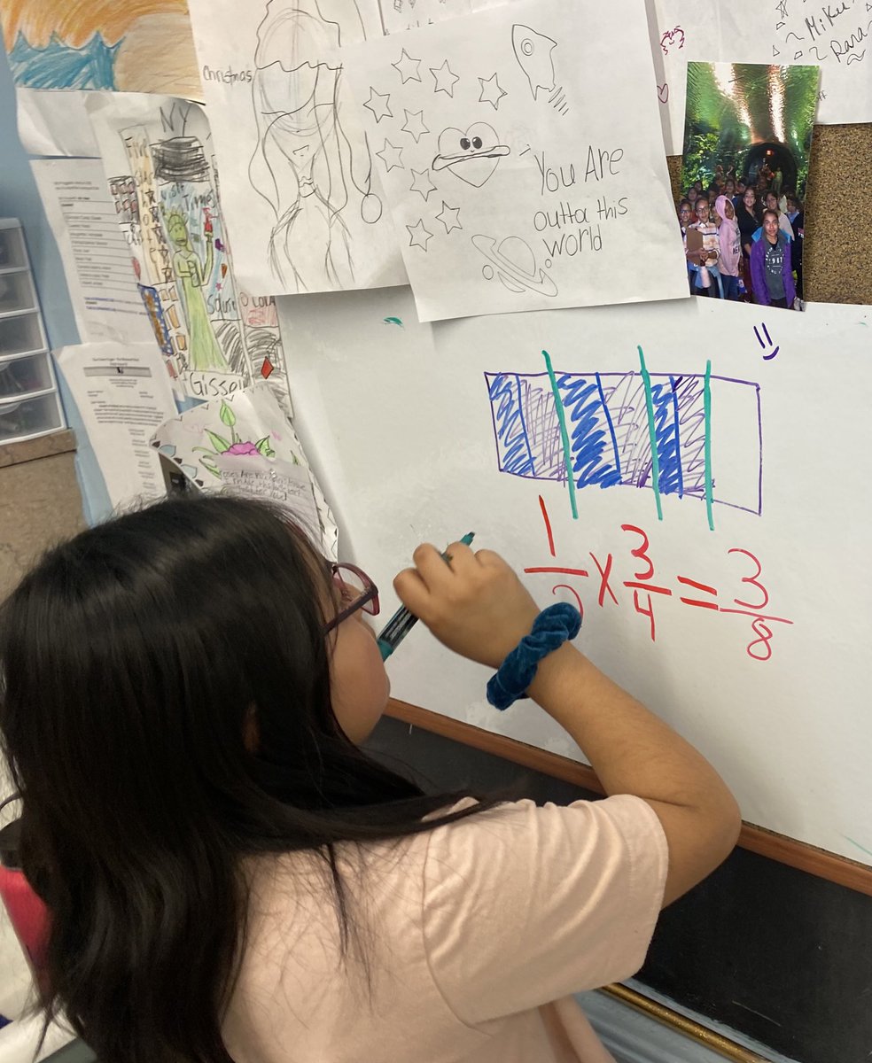 nliap35's tweet image. @PS20PtRichmond Mathematicians at their best! #models #Algebraforall #FridayMotivation  @ericapadin @iteachNYC0625