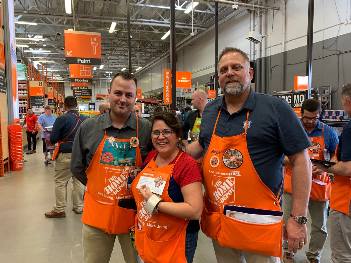 DavidAGotcher's tweet photo. Great walk with @Haydnchilcott. @spmdrmm led with amazing results and capped off with some well deserved recognition for @gabymarco36 @lululee27x, ASM Will, and the @LemonGroveHD team. Shout out to Cindy D26 for her Executive Homer Award. So proud of our team https://t.co/UmECxMevEB