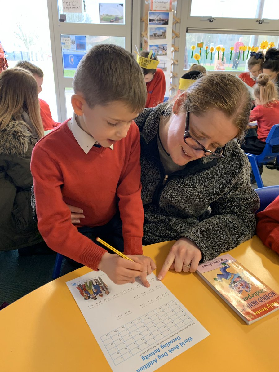 oldgupsyr2's tweet photo. Thank you to all of the 2LM parents and grandparents that attended open doors today 📖 #GUPSLLC #GUPSCOMMUNITY #WorldBookDay2020 https://t.co/KopWYJhcWT