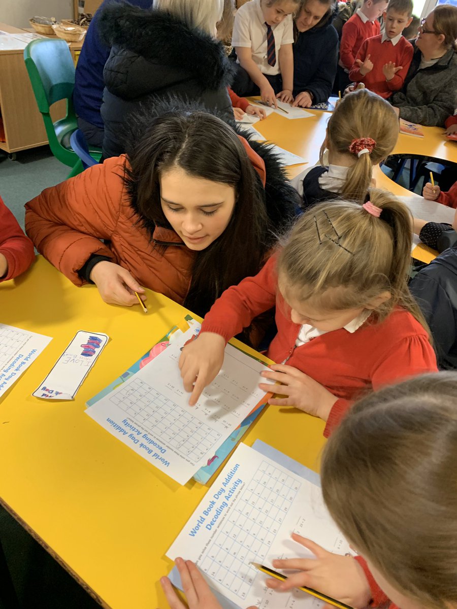oldgupsyr2's tweet photo. Thank you to all of the 2LM parents and grandparents that attended open doors today 📖 #GUPSLLC #GUPSCOMMUNITY #WorldBookDay2020 https://t.co/KopWYJhcWT