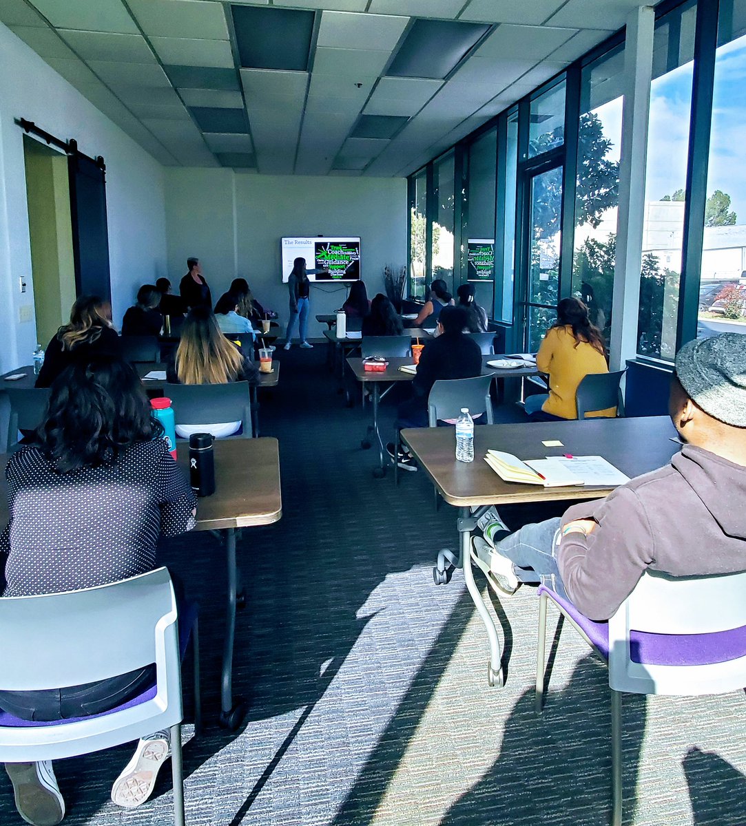jofarrell_o's tweet photo. @BBBSIE 's team Summit: Creating &amp; Cultivating Connection. Our kick off to our new strategic plan. #biggertogether #mentoringworks https://t.co/GaGNiTEDiT