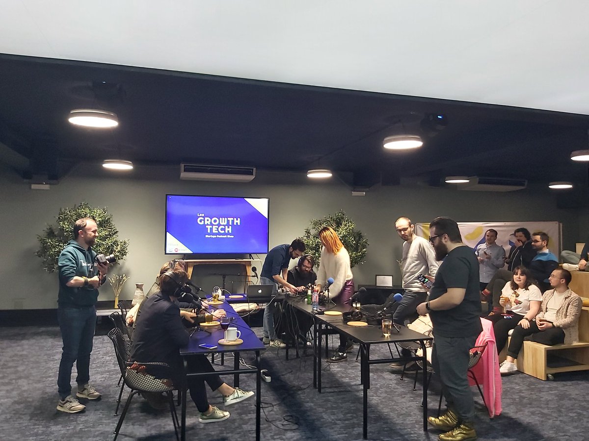 MathThebault's tweet photo. #GrowthTech, the Startups Podcast Show, c'est parti 🥳 🚀 https://t.co/TLuxEZnqeE