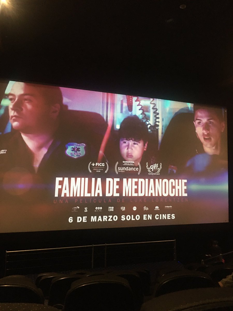 df_lui's tweet photo. @SilverGeek2 Muchas gracias @CinepolisDist excelente película #FamiliaDeMedianoche gran historia de Familia Ochoa vayan a verla https://t.co/hd600Q5sTt