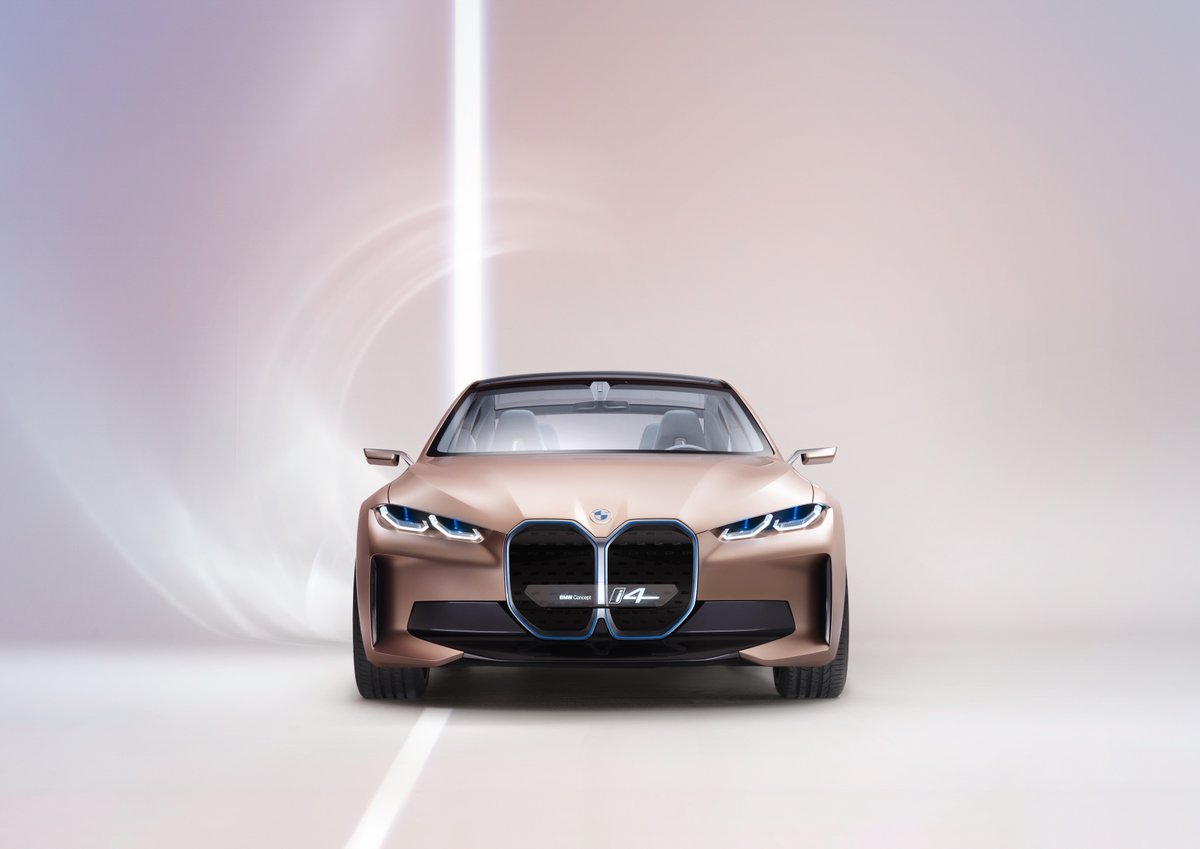 AutoEVUK's tweet image. Here is the new BMW i4 Concept. Featuring a large grille and some crisp styling lines. What's your opinion on the grille size?

#gims #gimsswiss #ev #bmw #bmwi4concept #conceptcar #autoev