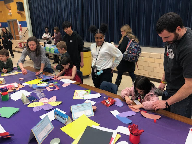 LivseyES's tweet photo. Math night at Livsey was a blast! Thanks for coming out, all you mathematicians. https://t.co/LE8m3bWoRU