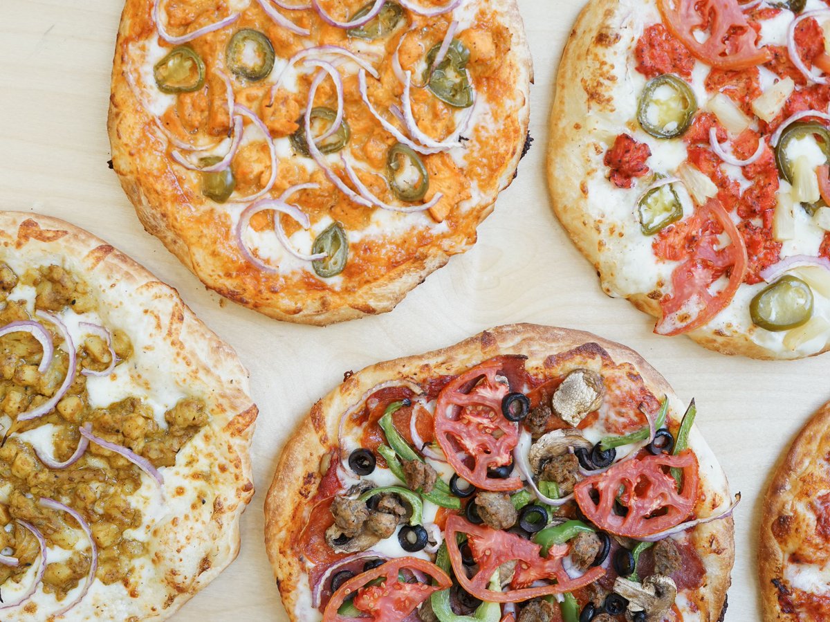 Alexa, show me THE BEST PIZZA in Cupertino 🔥
📍 21000 Stevens Creek Blvd, Cupertino, CA 95014
-
#TastyPizza #Pizza #Cupertino #Yum #cupertinoeats #Foodie #californiafood #califood #calilife #californiafoodie