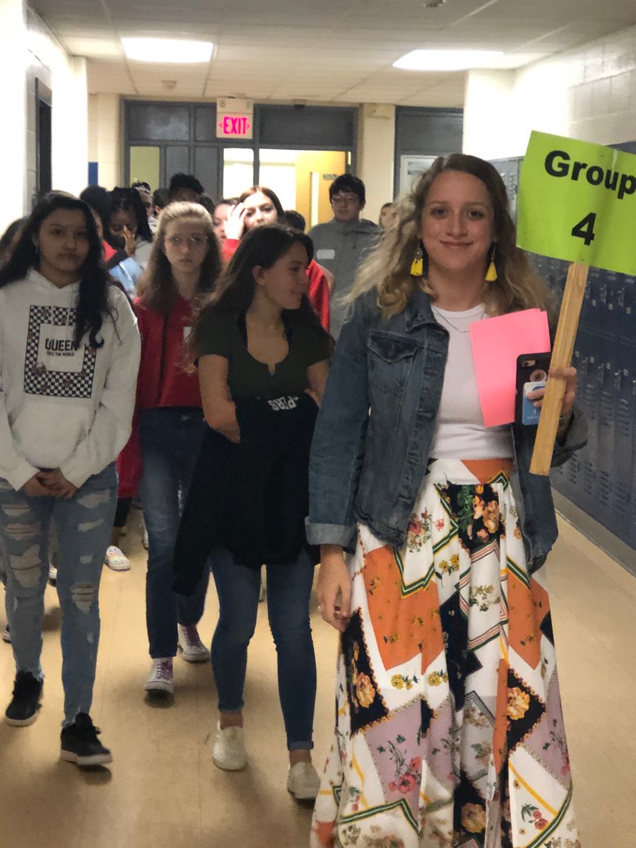 BaileyJaconna's tweet photo. Riverwood Middle 8th Graders enjoyed touring Clayton High’s CTE department this morning. @Clayton_Comets @JCPSCTE @RiverwoodRavens https://t.co/pV0MH1Mxsk