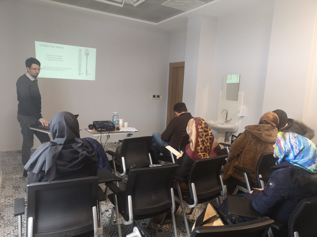 duzceuniversite's tweet photo. Üniversitemiz Geleneksel ve Tamamlayıcı Tıp Uygulama ve Araştırma Merkezi (DÜGETAM) tarafından “Hirudoterapi (Sülük) Uygulamaları Eğitimi” düzenlendi. #hirudoterapi #sülük #gelenekselvetamamlayıcıtıp #getat #dügetam #düzce #düzceüniversitesi
Ayrıntılar: https://t.co/jnuwW5jHfJ https://t.co/8nUHhSsOFR
