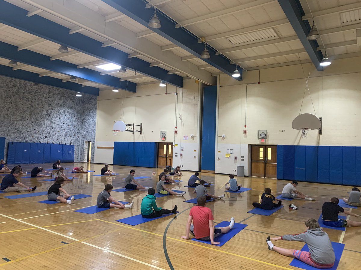 MikeCaraccio's tweet photo. Yoga Friday in PE today. Our students stretching their stress away and finding balance heading into the weekend. Enjoy Lakers! https://t.co/h76zgFf0n0