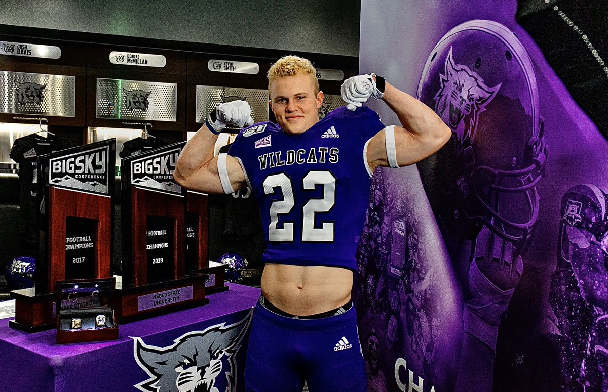 Jeremy_Wilcox22's tweet photo. I’m excited to announce that I have committed to @weberstatefb. I’d like to thank all my Coaches and teammates that helped me get here. I wouldn’t have this opportunity without them. Can’t wait to be a part of Weber’s amazing program! @CoachMattHammer @coatsie20 @FHSPHXATHLETICS https://t.co/jH6lq0Fypr