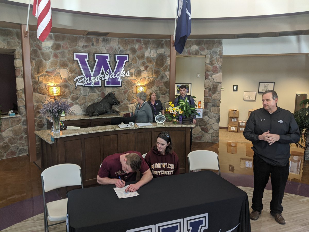 WalhallaHSFBall's tweet photo. Another great event as Walhalla Razorback @declankapusta signs his NLI to pursue his degree and play football at Norwich University!  Great job Declan! @padgett_johnson @HighSchoolBlitz https://t.co/YNHNflL9vt