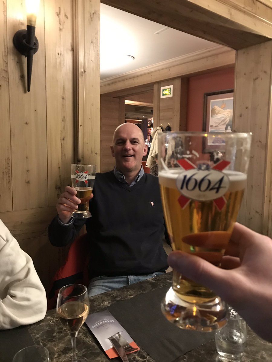 frazmckay's tweet photo. @bootlegger1974 Jesus wept Captin. Me and the bonnie Da on a ski trip. Once in a blue moon eh. Pilsner going well. https://t.co/DUoVFGBRZQ