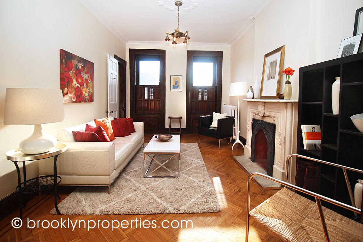 BkProperties's tweet photo. OPEN HOUSE: Sun, March 8th 1-2:30pm. Address: 569 10th Street. 3 FAMILY B’STONE…PLENTY OF ROOM FOR YOU + INCOME TOO! $2.889M. Contact:Trisha@brooklynproperties.com
 #Brooklyn #OpenHouse  #forsale #parkslope https://t.co/o09MinEWDy