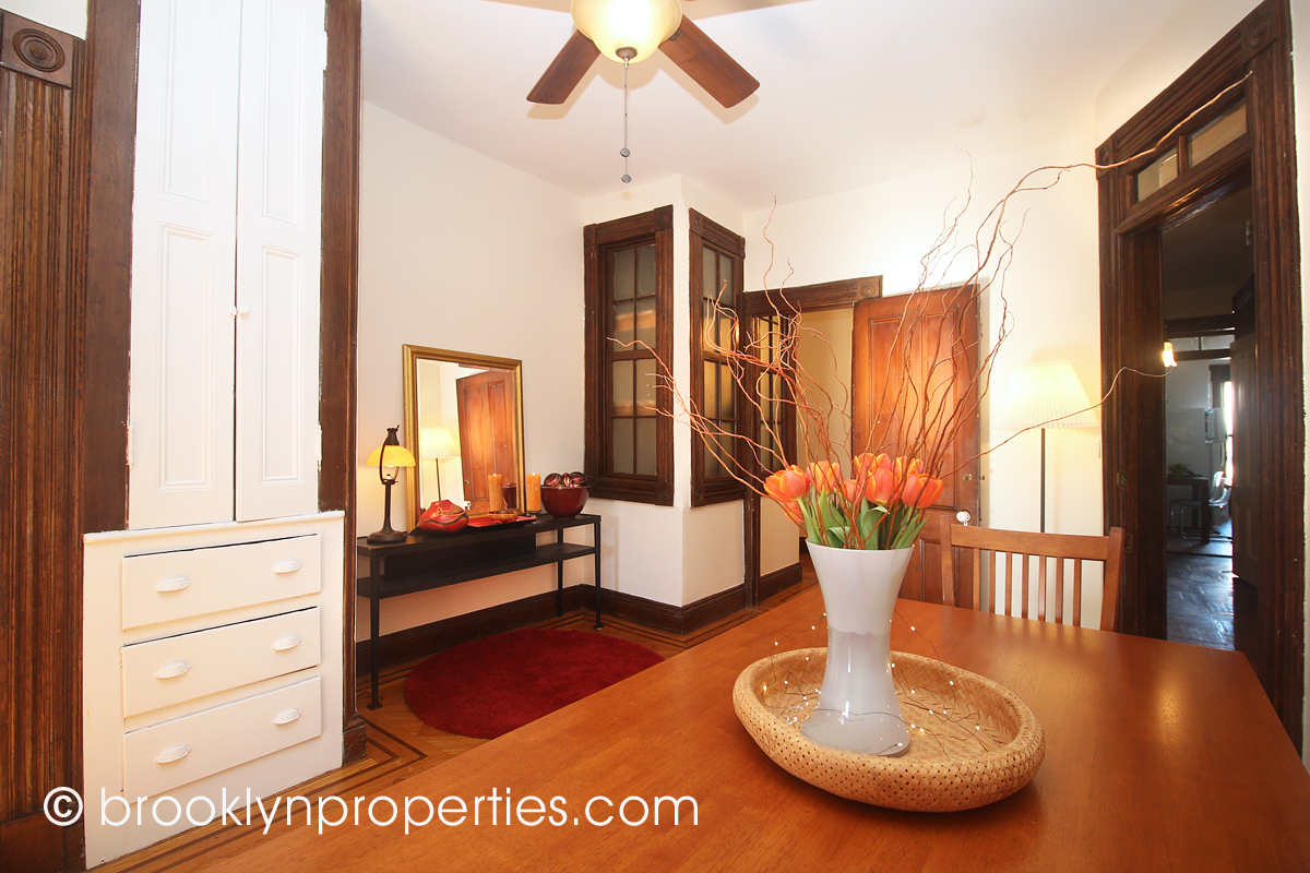 BkProperties's tweet photo. OPEN HOUSE: Sun, March 8th 1-2:30pm. Address: 569 10th Street. 3 FAMILY B’STONE…PLENTY OF ROOM FOR YOU + INCOME TOO! $2.889M. Contact:Trisha@brooklynproperties.com
 #Brooklyn #OpenHouse  #forsale #parkslope https://t.co/o09MinEWDy