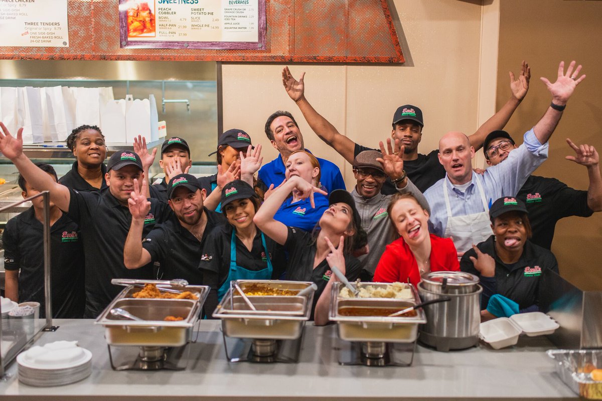 Ezells_Chicken's tweet photo. Expressing our gratitude to all current and past teammembers for helping us deliver the goods everyday! 🤗You make the Ezell’s Famous Chicken family what it is. Thank you! 🏆
#Teamwork #NationalEmployeeAppreciationDay #FamouslyGood #TheGoodChicken #HomeMadeGoodness https://t.co/01voeKtFtg