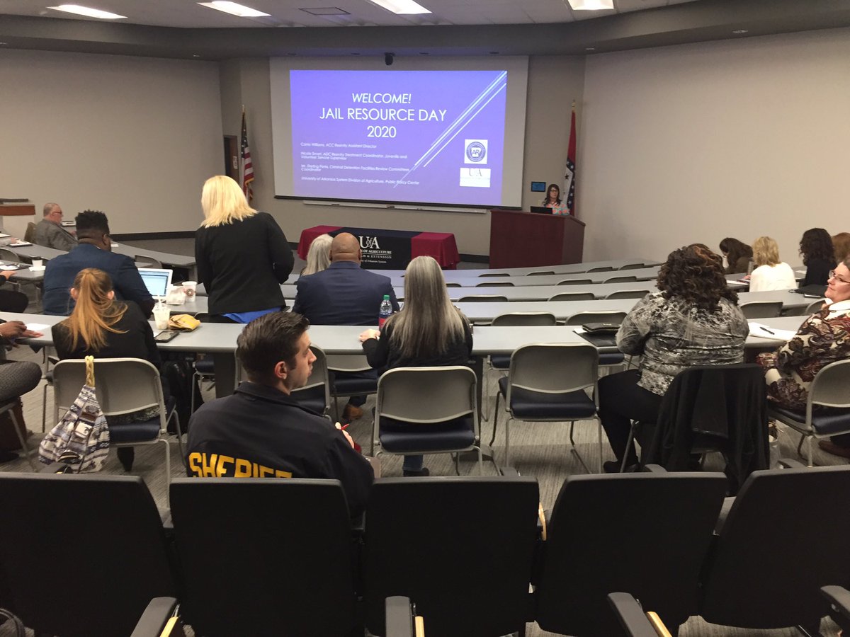 UAEX_PPC's tweet photo. Our education wing is full today of people passionate about reducing the number of Arkansans ending up in county jails. Jail Resource Day with the Arkansas Department of Correction is stimulating conversations and sharing what’s working in county jails. #Arkansas #CountyJails https://t.co/KC5SlE38IM