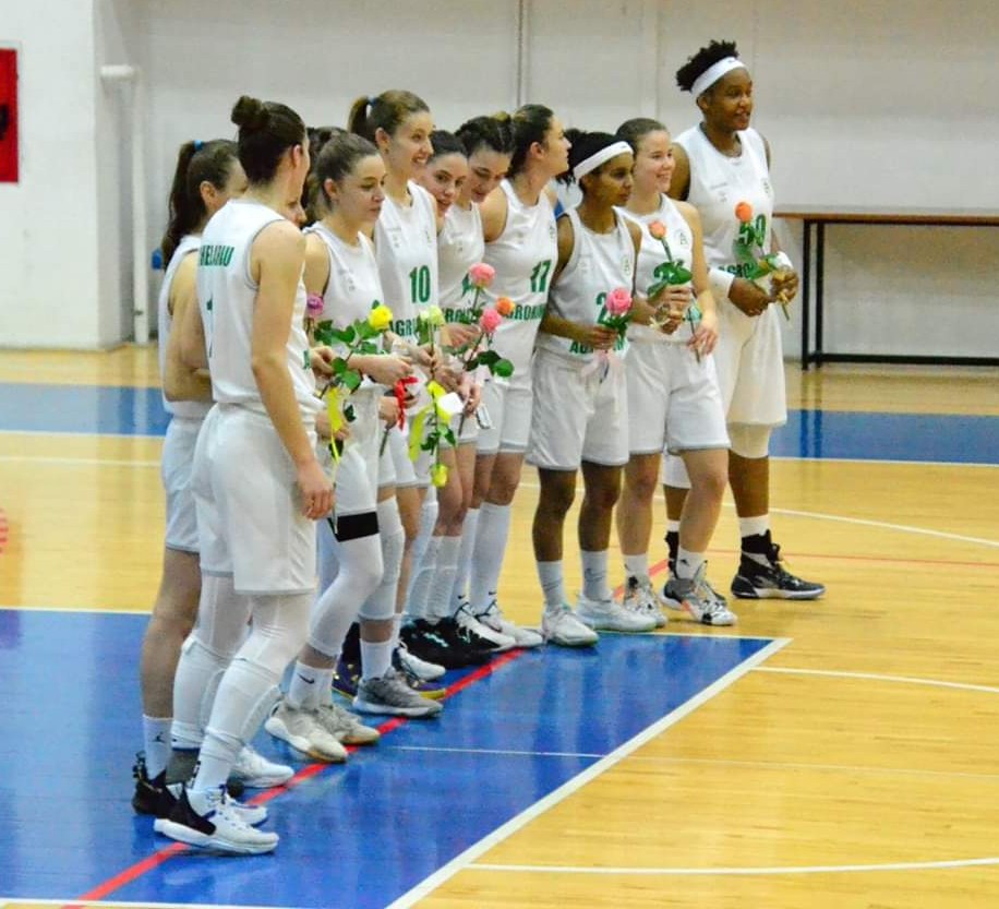 jahact80's tweet photo. Some action pic's of Jordan @tooblue_50 yesterday game against CSM Alexandria π·π΄.
#AgronomiaBucuresti #50 #LigaNationala #Baschetro #EuroBasket π #AlfaGlobe π https://t.co/BYBXSx30GW