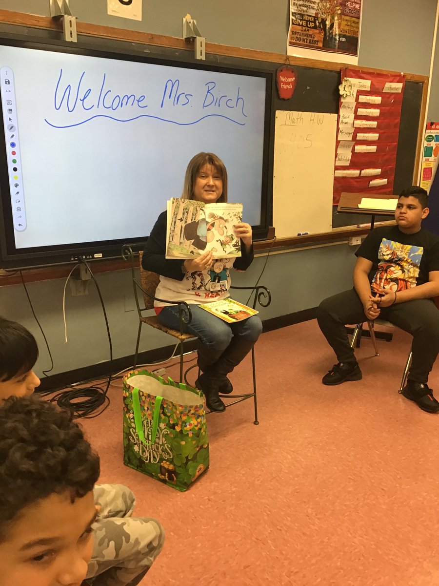 MLeeCrew10's tweet photo. Thank you for coming to read to our class Mrs. Birch! ⁦@LindenSchoolsNJ⁩ ⁦@ClearyLPS⁩ ⁦@School10Tigers⁩ https://t.co/StFbpFGRBj