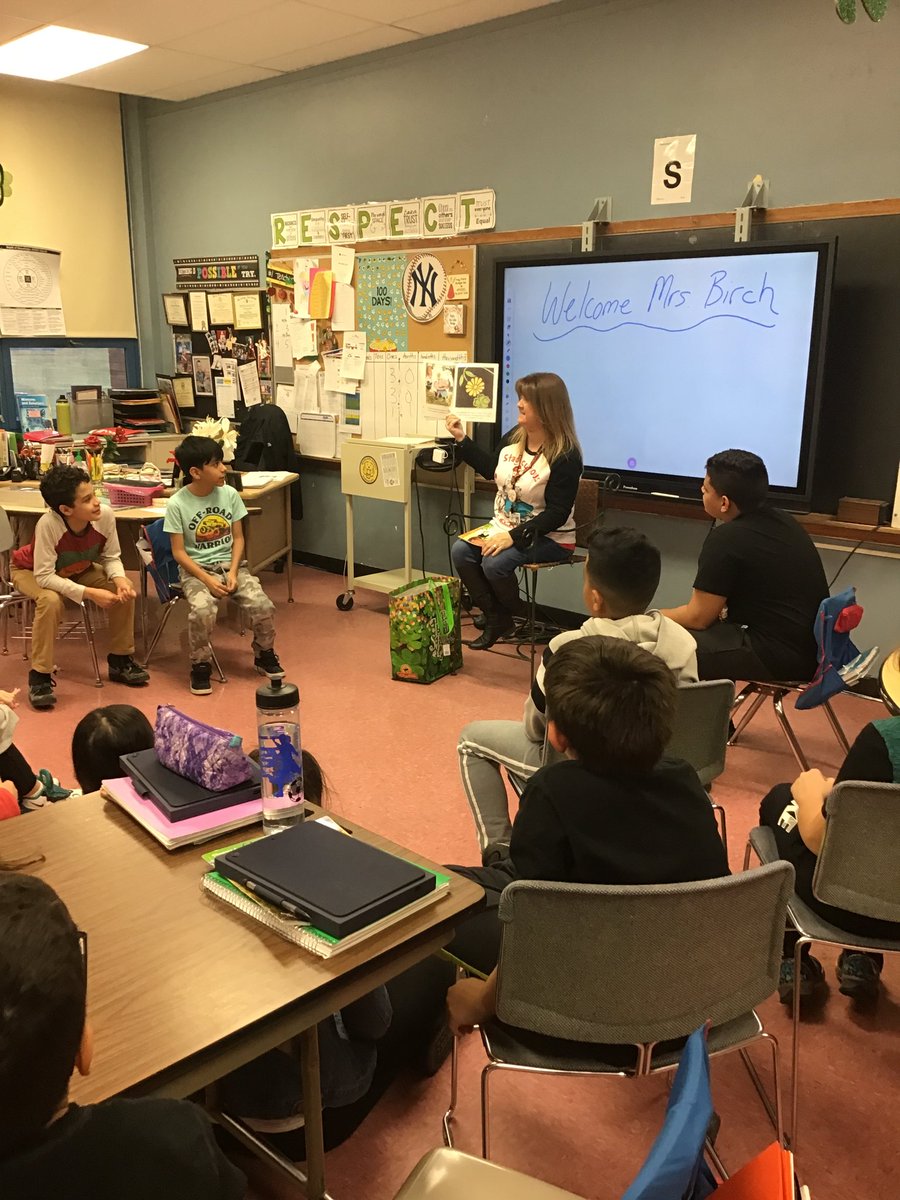MLeeCrew10's tweet photo. Thank you for coming to read to our class Mrs. Birch! ⁦@LindenSchoolsNJ⁩ ⁦@ClearyLPS⁩ ⁦@School10Tigers⁩ https://t.co/StFbpFGRBj