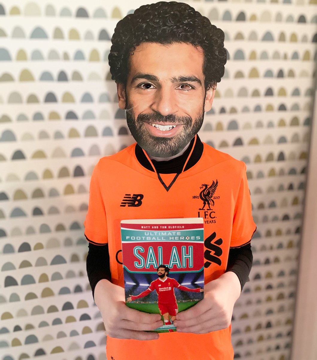 HelpWeeOliver's tweet image. Once upon a time, in a town called Coleraine, Greg Heffley (Oliver) met Mo Salah (Max)
They posed for some pictures &amp;amp; went to school.
The End 😂 
#worldbookday done 🙌🏻
Technically it was yesterday, but the boys school held off until today.
#diaryofawimpykid #MoSalah #liverpoolfc