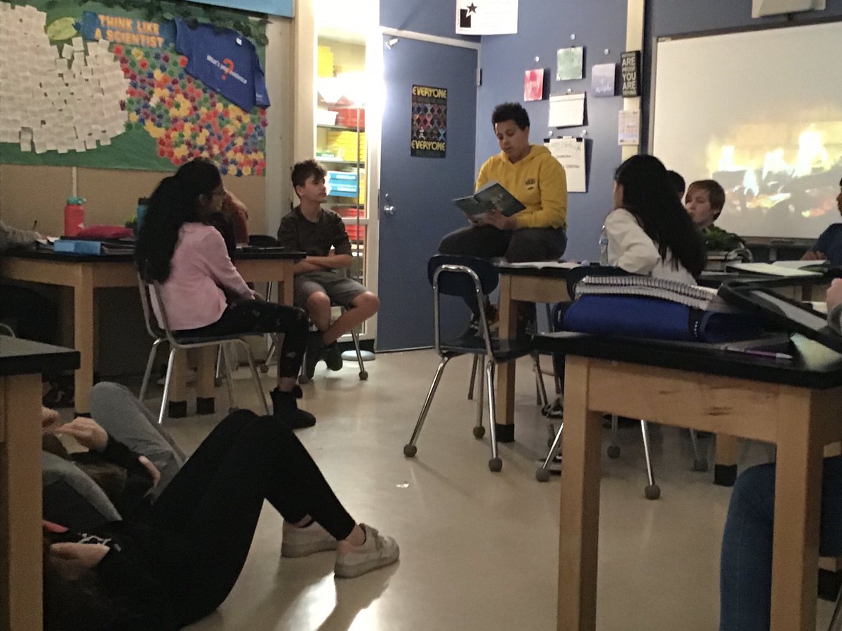 SDziwanowski's tweet photo. Reading in science @LarsonMS 📖
S volunteer read a chapter from “Hidden Women”, which was incredibly fitting w/ our lesson today on using the Engineering Design Process in the Apollo Missions. Great messages of how NASA overcame failure to find success! #LarsonReads https://t.co/AF7munOtZy
