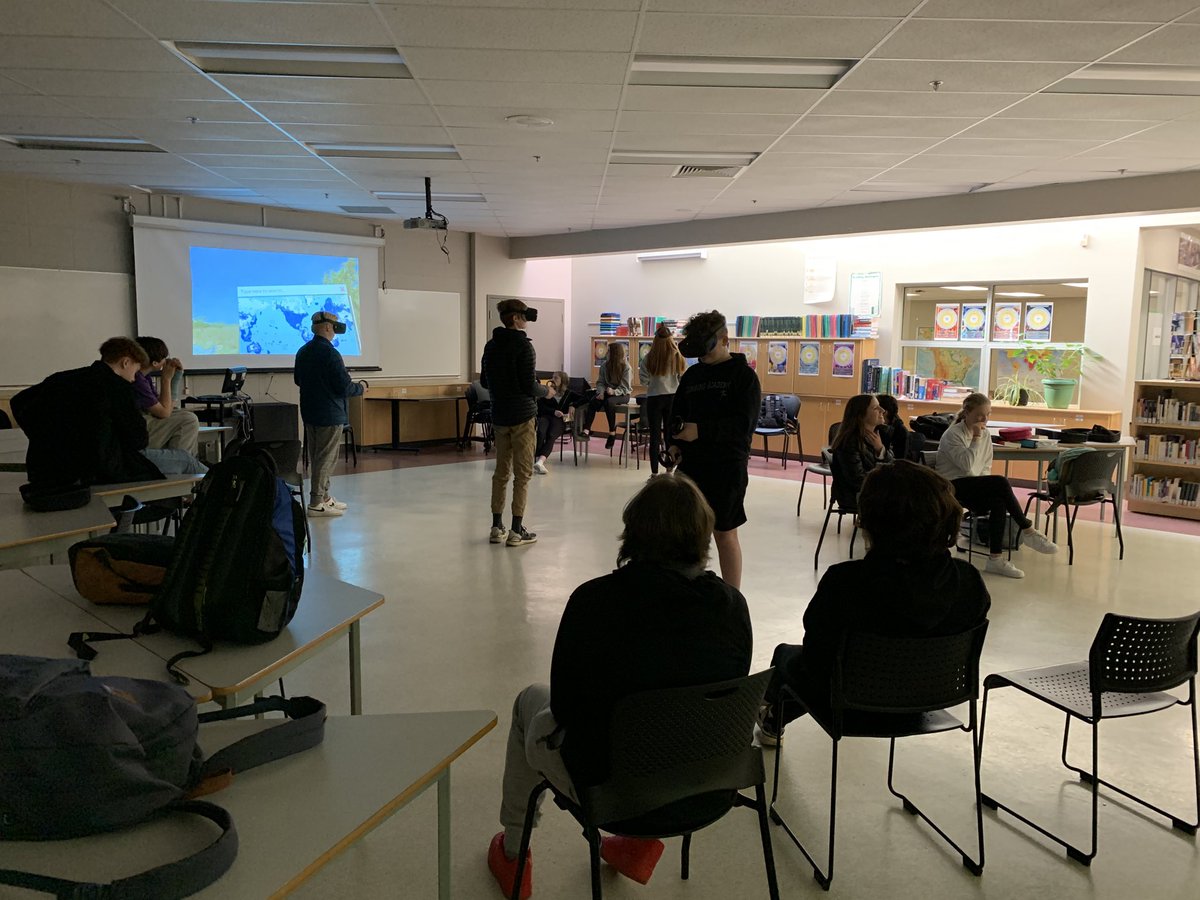ALinthelibrary's tweet photo. @SD63Stellys Learning in VR thanks to #SETBC https://t.co/3KkNPB2Jws