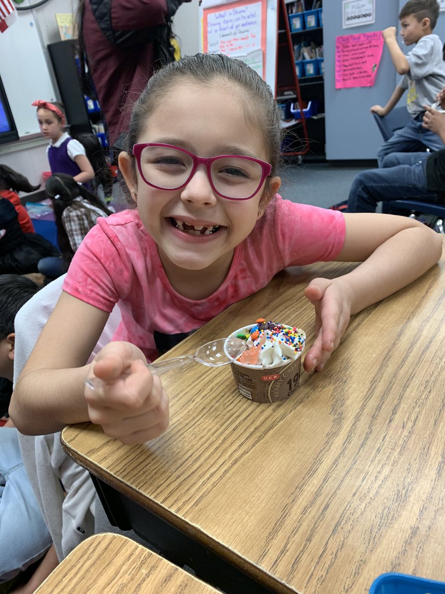 Celebrating 100s on their math AND reading benchmarks 🤓📚➕➖<a href="/StephensES_AISD/">Stephens Elementary</a>