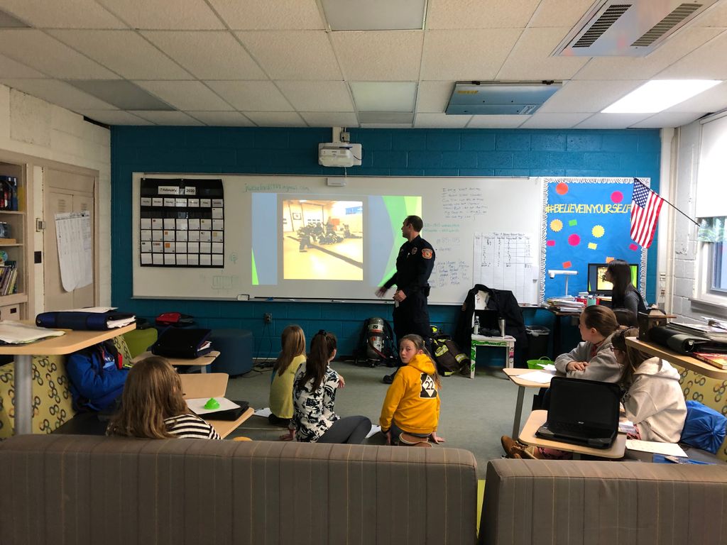 PerryInnovation's tweet photo. Thank you Mr. Oxford, Firefighter and Mr. Hawver, Medic/Military for your time sharing with our students today! https://t.co/RVv7erddfa