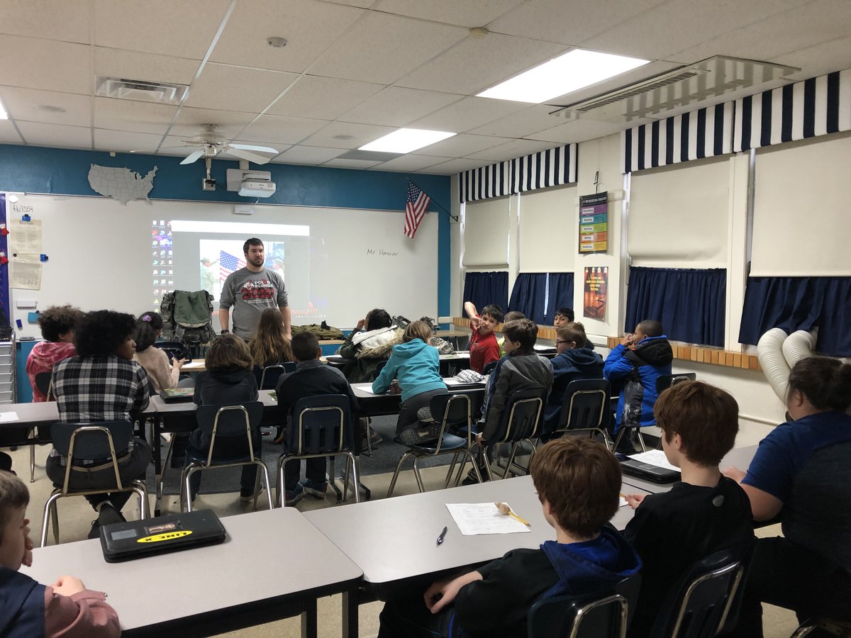 PerryInnovation's tweet photo. Thank you Mr. Oxford, Firefighter and Mr. Hawver, Medic/Military for your time sharing with our students today! https://t.co/RVv7erddfa