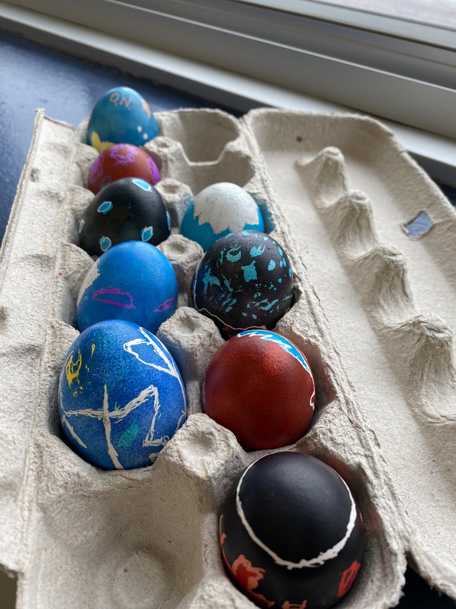 MissBurns14's tweet photo. Today grade 5/6’s got to make Ukrainian Eggs! With Easter fast approaching, we remember the symbolism of the egg as the rebirth of man and for all Jesus has done for us! https://t.co/byPTlC4TNO