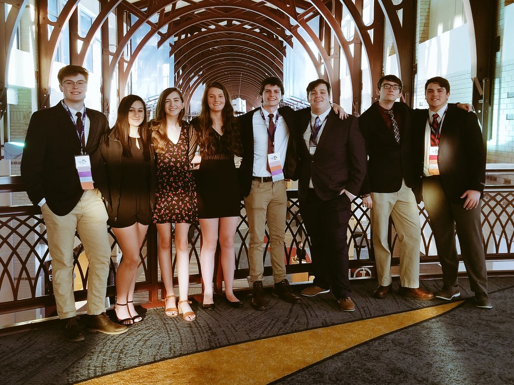 powell_high's tweet image. Powell DECA ready for awards dinner. @powell_high @ThePowellPrin @knoxbestHOSA @FcclaPowell ,@PantherStation1 #TNDECA