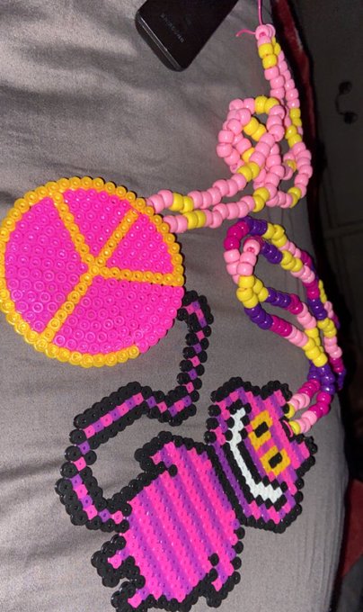 My sister helping me get ready for Beyond ⚡️? https://t.co/Q89tRE1I0q